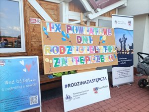 Zdjęcie główne dla wydarzenia: Obchody Dnia Rodzicielstwa Zastępczego w Powiecie Tureckim