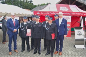 Zdjęcie główne dla wydarzenia: Kolejne wozy ratowniczo-gaśnicze dla jednostek OSP z Powiatu Tureckiego
